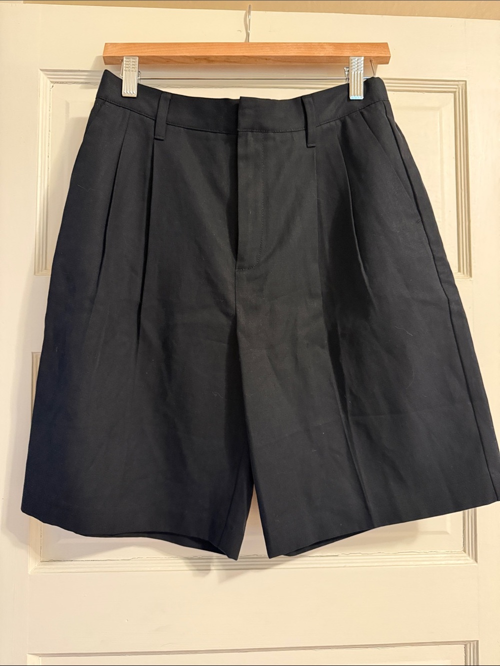 Classic Black Pleated long Shorts